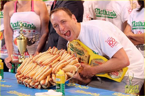 Joey Chestnut Downs 74 Hot Dogs Wins Nathans Hot Dog Eating Contest