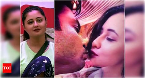 Bigg Boss 13 Rashami Desai Cries Discussing About Her Kissing Scene With Sidharth Shukla In The