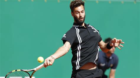 Helped somewhat by paire's wayward hitting. Benoît Paire éliminé par Andy Murray, Gilles Simon n'a pas ...