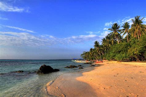 Gambar lucu emang selalu bisa jadi mood booster, apalagi kalau dibagikan di grup wa. Teluk Awur Beach ~ study123english