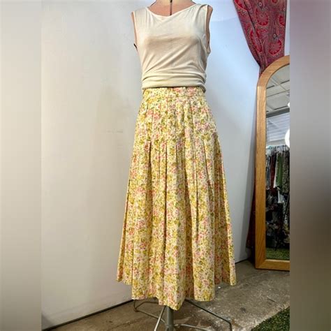Laura Ashley Skirts Vintage Laura Ashley 99s Cottagecore Floral 100