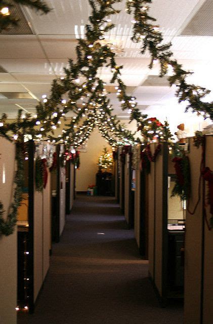 Top 30 Office Christmas Decorating Ideas Flawssy