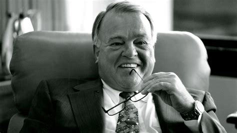 Former Walgreen's boss dies; was married to local woman