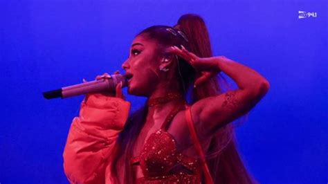 Ariana Grande Promises New Music If Everyone Stays Home Mix 941