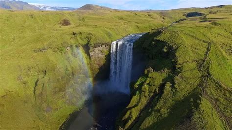 Skógafoss Ein Wasserfall In Island Youtube