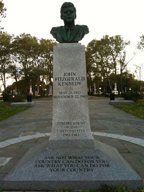 35th Jfk Memorial At Grand Army Plaza Sculptor Neil Ester Flickr