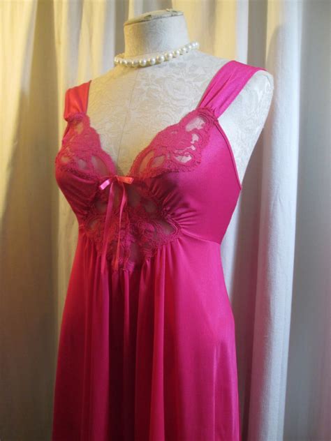Hot Pink Lace Nightgown Huge Sweep Lovely Vintage Short Etsy