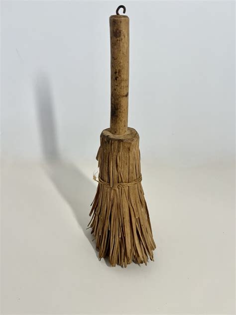 Early Th Century Short Shaved Broom Art Antiques Michigan