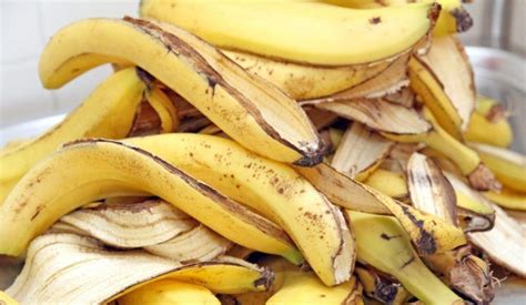 8 Manières étonnantes De Réutiliser La Peau De Banane Peau De Banane