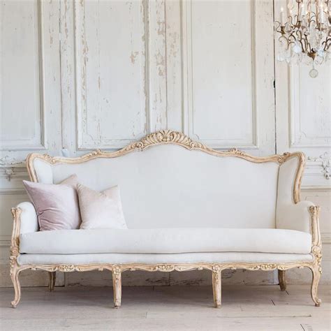 Eloquence French Country Style Vintage Daybed With Large Crest