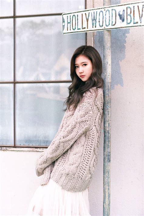 Maybe you would like to learn more about one of these? Minatozaki Sana Wallpapers - Top Free Minatozaki Sana ...