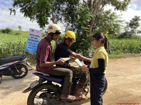 Truyền thông vận động người dân tham gia BHXH tự nguyện BHYT hộ gia đình