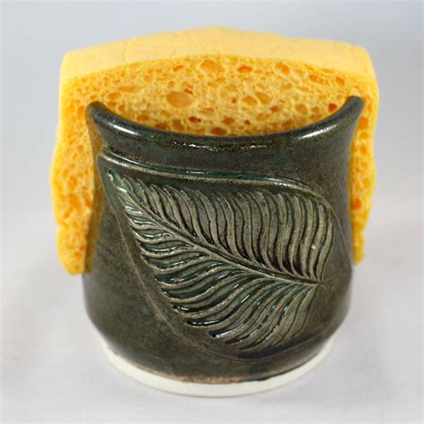 1020 x 1500 jpeg 369 кб. Stoneware pottery sponge holder sage green glaze leaf ...