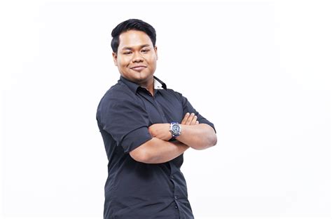 But i know what he's really thinking: 7 Penyanyi Remaja Paling Popular Sepanjang 2017 | Murai MY