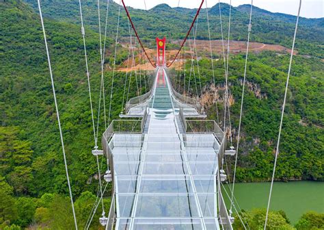 China Opens The Longest Glass Bottomed Bridge In The World