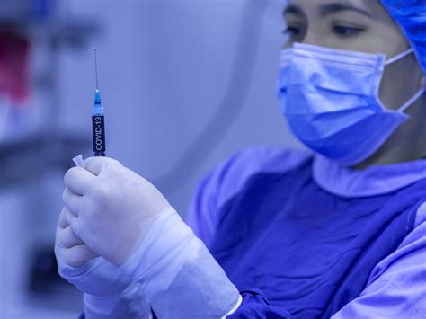 El laboratorio cansino, en asociación con el instituto de biología de la academia de ciencias médicas militares de china, ha desarrollado una vacuna de una dosis que se. Maestros recibirán vacuna CanSino del 15 al 20 de abril ...