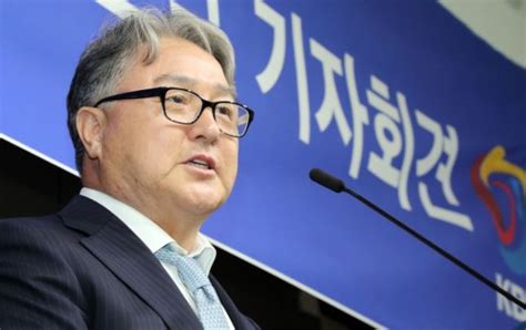 김경문 감독 7년, nc에서 남긴 빛과 그림자 ; 김경문 감독 애리조나 출국 직전 발길 돌려… 대표팀의 앞날은