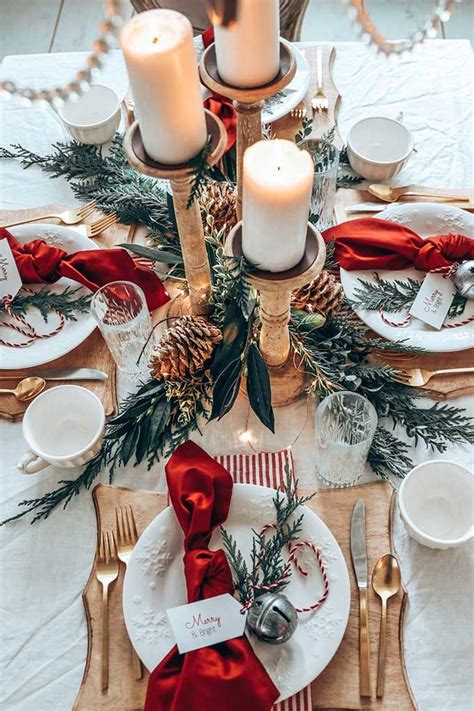 Easy Christmas Table Setting with Red | Red christmas decor, Simple