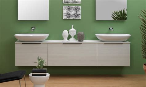 Lavandino bagno piccolo da appoggio in ceramica profondità inferiore a 30cm, ottimo per installazioni su mobili piccoli o comunque per spazi non molto generosi. 5 soluzioni intelligenti per il bagno piccolo