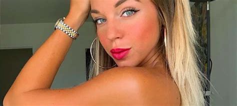 Maddy Burciaga Sublime Sur Instagram Elle Opte Pour Une Petite Robe