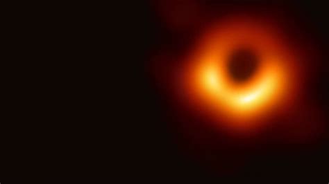 Schwarzes Loch Forscher Pr Sentieren Das Erste Foto Wissen