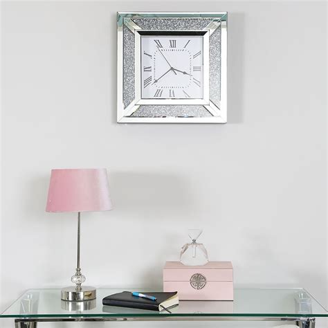 Check spelling or type a new query. Torino veggklokke 60x60 | Lykkehjem