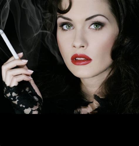 Pin By Tey Great On Women Smoking Beautiful Women Faces Women Smoking Sexy Women