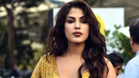 Rhea Chakraborty Shares An Inspirational Quote About Surviving