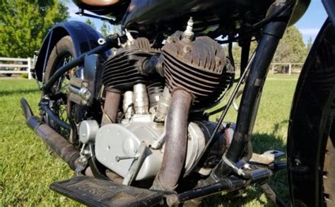 Honest Rider 1933 Harley Davidson Vl Barn Finds