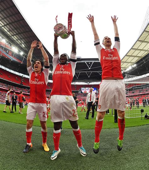 Famousmales Arsenal Celebrate Winning Fa Cup Final