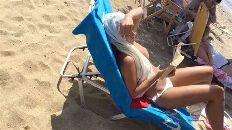 Topless Girls Beach Pics Photos Of Women