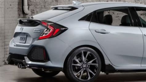 Honda Unveils New Civic Hatch Drive