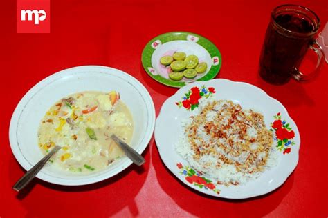 Keluarga dari pasir tumbuh, kota bharu itu menggantung baju putih pada jam 3. Gurihnya Sop Kaki Kambing dan Sapi di Seberang Rutan ...