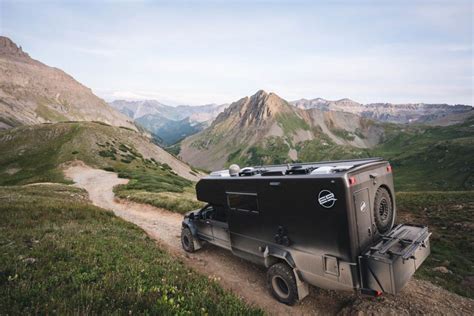 What Is An Earthroamer Luxury Expedition Vehicle Laptrinhx News