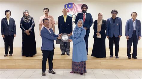 A more challenging one for our para athletes who had their eyes on the tokyo olympics and the 2020 para asean games in. The Malaysian Sports Commissioner made a courtesy visit to ...