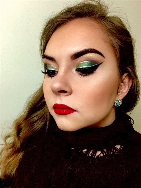 Holiday Glam Makeupits Beginning To Look A Lot Like Christmas