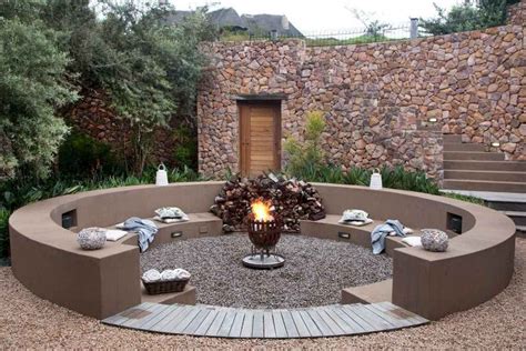 01 Easy And Cheap Fire Pit And Backyard Landscaping Ideas Spaciroom