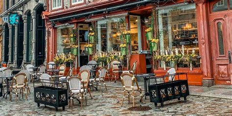 10 Tasty Old Quebec Restaurants And Cafés For Breakfast Lunch And Dinner