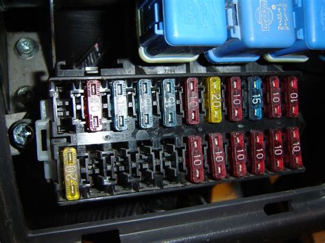 How too remove/install fusible links/relays. Nissan D21 Fuse Box