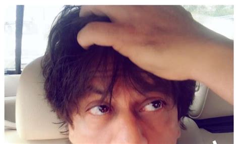 Shah Rukh Khan Reacts To His Fake Death News Twitter Cant Keep Calm