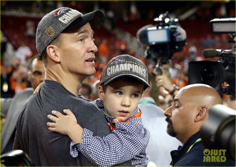 March must be their lucky month! Peyton Mannings' Kids Join Him on Super Bowl 2016 Field ...