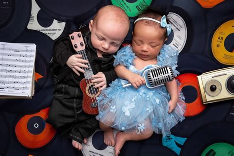 Moms Team Up For Photoshoot For Their Babies Johnny Cash And June Carter Good Morning America
