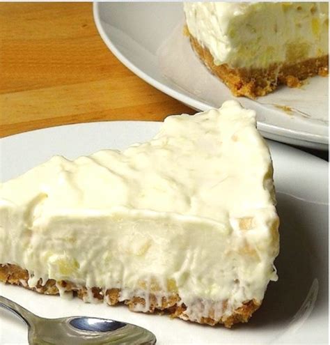 This simple cream cake recipe from the settlement cookbook needs just six ingredients, and is ready in an hour. No Bake Pineapple Cream Dessert | Food Recipes