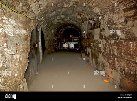 Tunnels Under Temple Mount Jerusalem