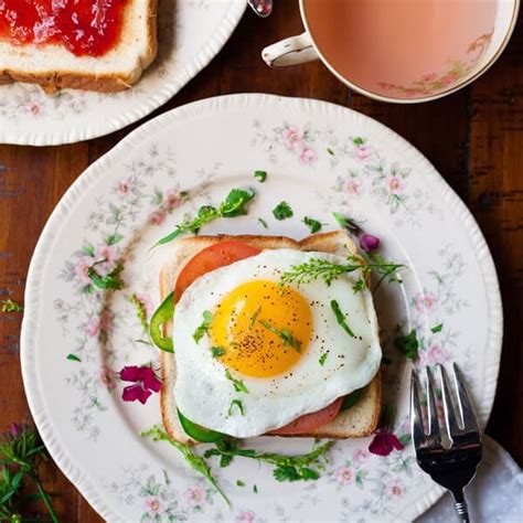 Fair Oaks Estates Fine Dining – Fair Oaks Estates Assisted Living Facility