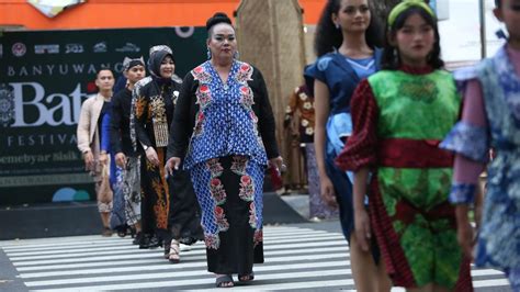 Semarak Lenggak Lenggok Anak Muda Di Fashion On Pedestrian Banyuwangi