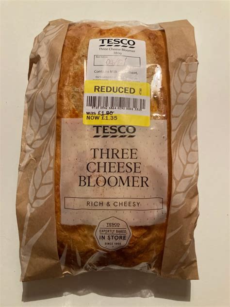 Tesco 3 Cheese Bloomer Loaf Olio