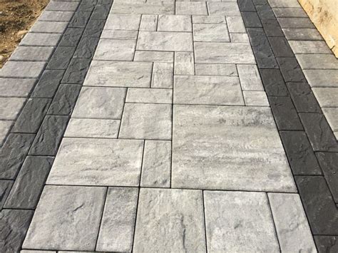 Cambridge Limestone Quarry Blend With Coal Ribbons Driveway Design