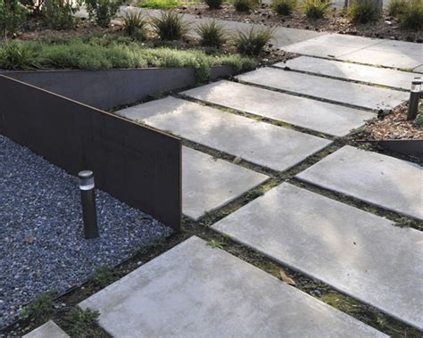 Hier finden sie alle angebote zu betonplatten. Betonplatten im Garten verlegen - 25 Ideen für Gehwege