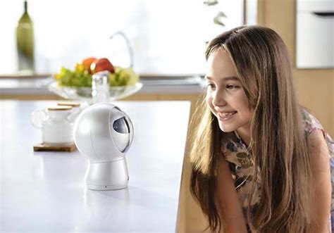 Moorebot Is A Cute Robotic Personal Assistant With Voice Recognition